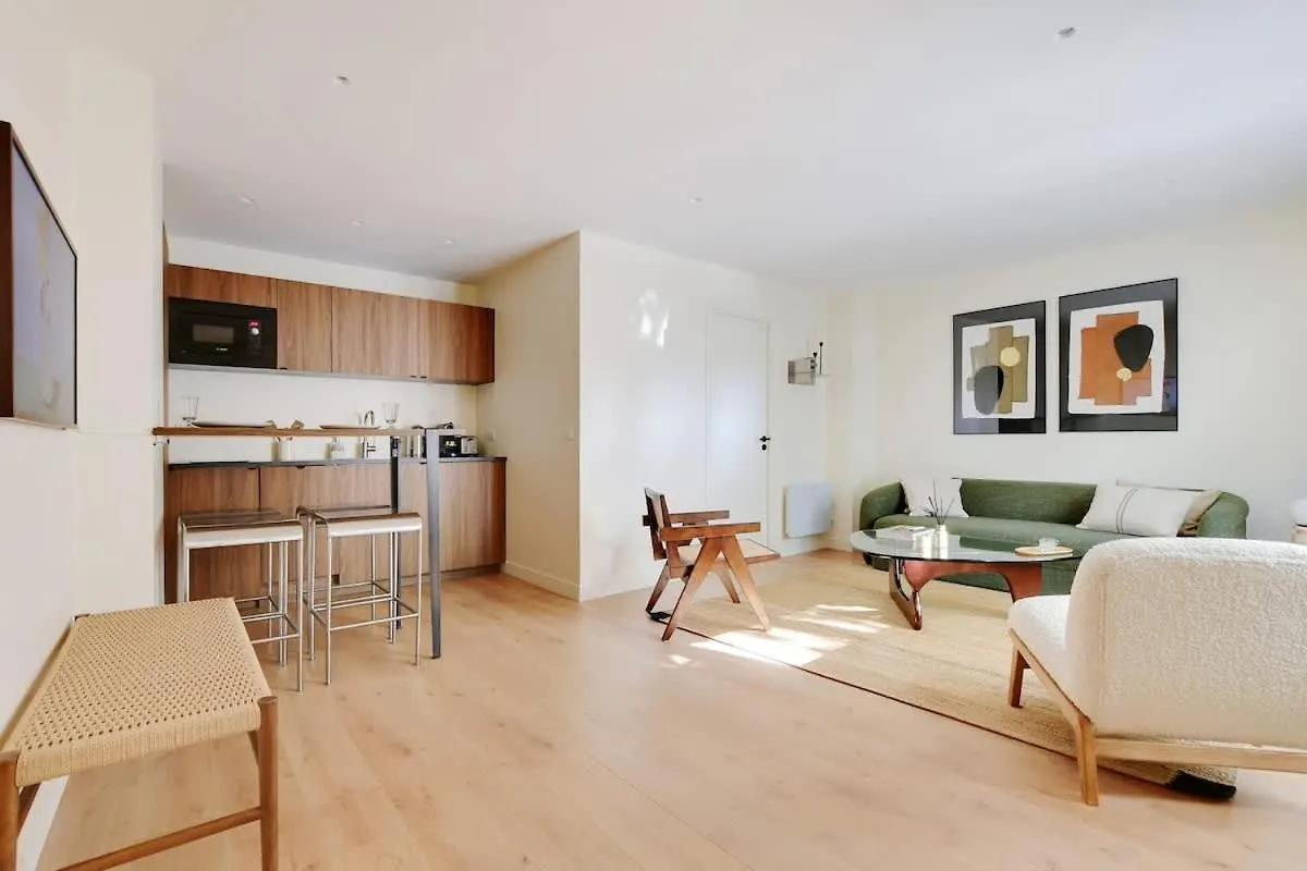 Appartement Chic Et Tendance Au Coeur Du Marais Vibrant Parigi